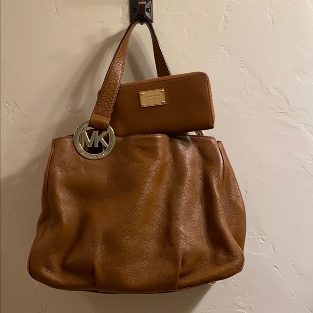 Michael Kors Tan Purse with matching wallet